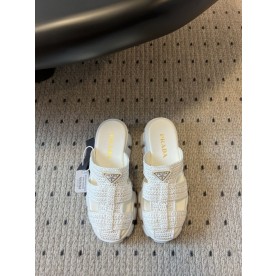 [프라다] 신상 슬리퍼