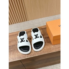 [루이비통] 신상 슬리퍼 