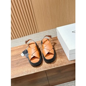 [프라다] 신상 샌들