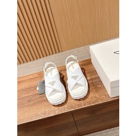 [프라다] 신상 샌들