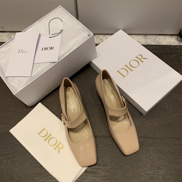 [디올] 신상 여성 슈즈 MISS DIOR